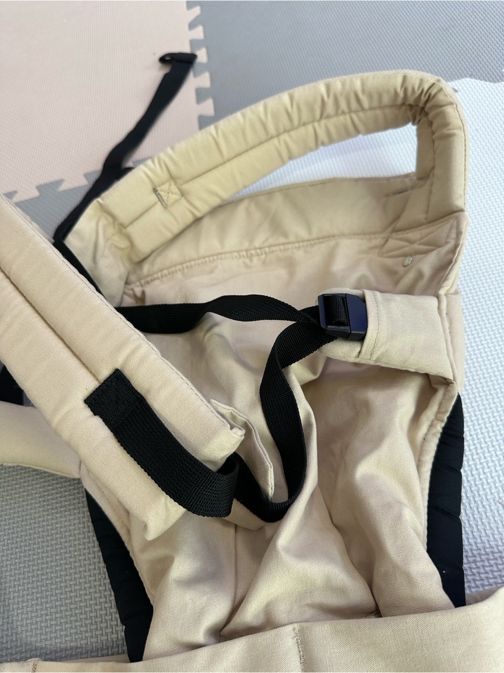 Momcozy Beige Carrier - Picture 5 of 5